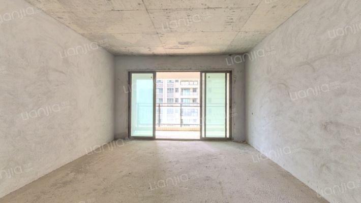 东信新天华府二手房实景图