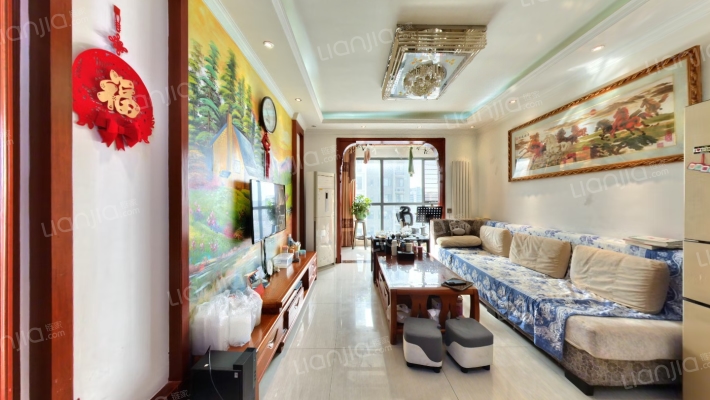 新蓝钻C区二手房实景图