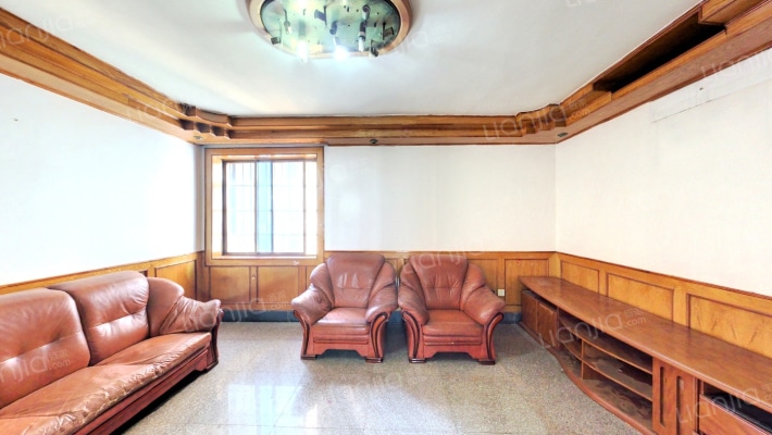 光大银行宿舍楼二手房实景图