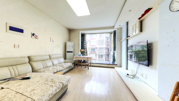 旌湖星辰二手房实景图