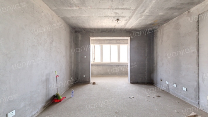 水泥制管厂家属院二手房实景图