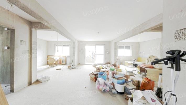 新河湾花园二手房实景图