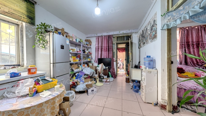 西安市塑料工业公司家属院二手房实景图