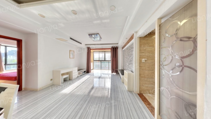 大地伊丽雅特湾二手房实景图