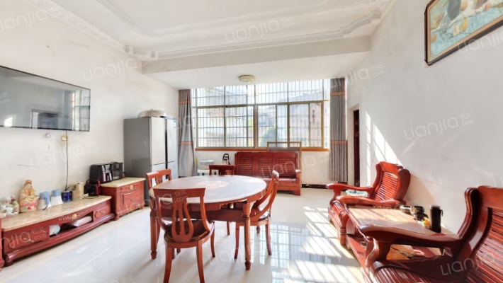 吉阳东路二手房实景图