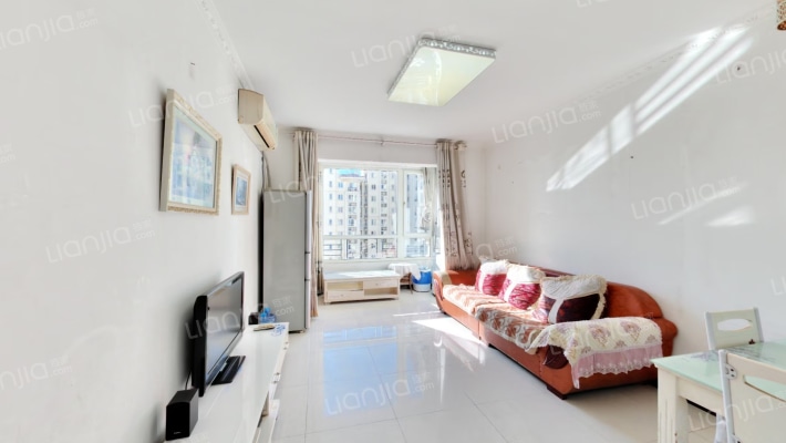 纳丹堡二手房实景图