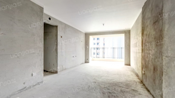 恒大翡翠华庭二手房实景图