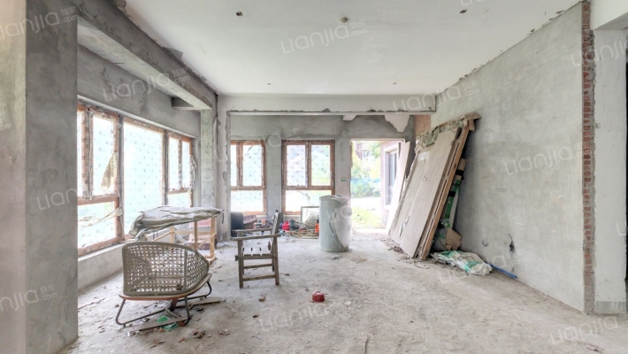 岛中岛别墅园二手房实景图