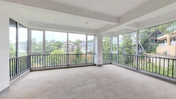 翡翠岛别墅二手房实景图