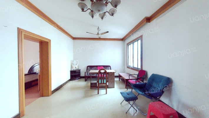 洛阳东路健康小区二手房实景图