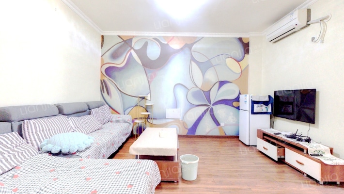 南棠蜜邸二手房实景图