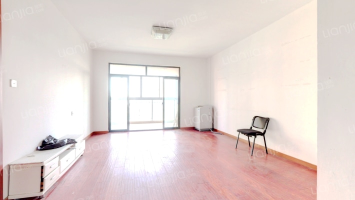 冠城大通蓝湾二手房实景图