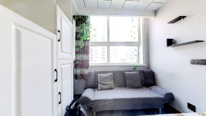 上瑞滨河新苑二手房实景图