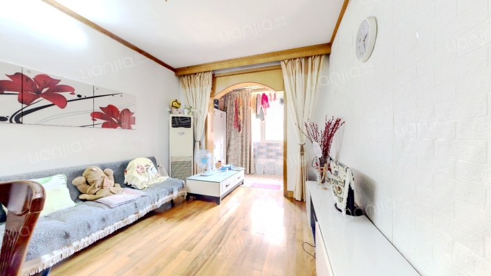 武重经济实用小区二手房实景图