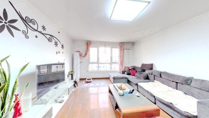 泊爱蓝岛二手房实景图