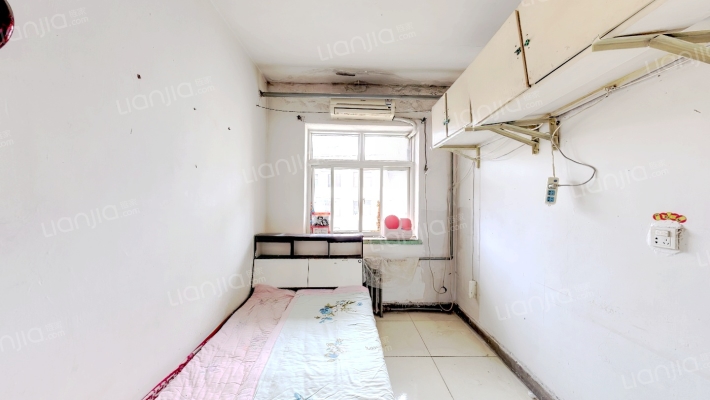 兰州副食品厂家属楼二手房实景图