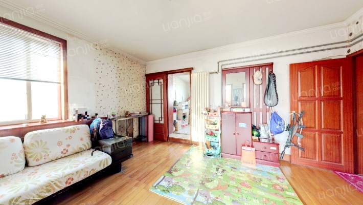 海尔小区二手房实景图