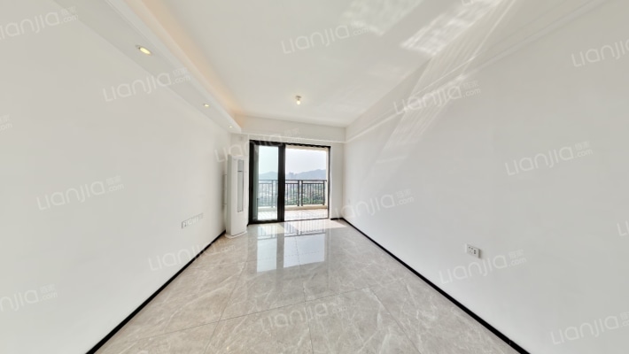 保利湾上二手房实景图