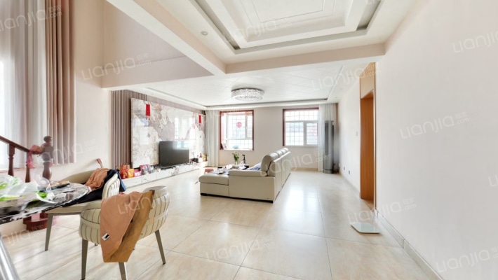 名人小区二手房实景图