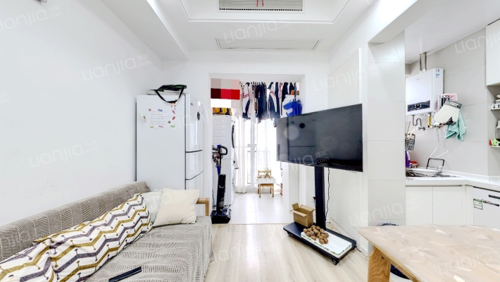 舞台天下二手房实景图