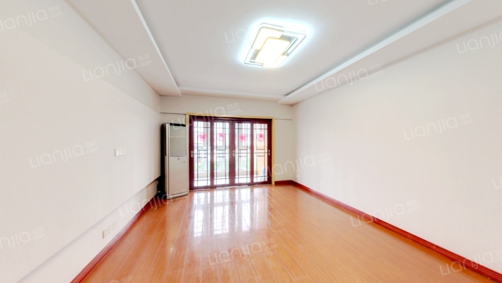 春色江南馨兰苑二手房实景图