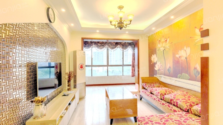 蓝光锦绣城四期二手房实景图