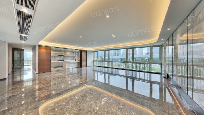 揽潮华庭二手房实景图