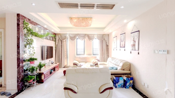 米兰公寓二手房实景图