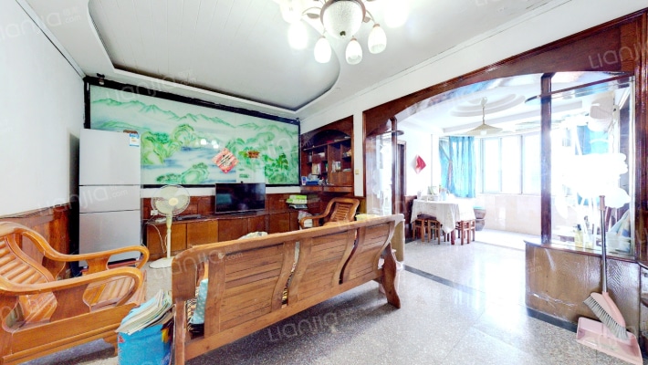 学田路90号二手房实景图