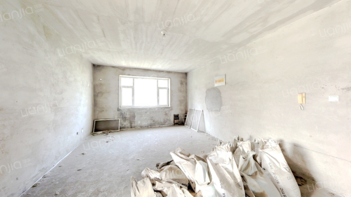 银山花园新区二手房实景图