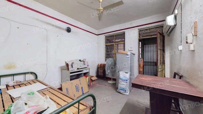 长虹路318号二手房实景图