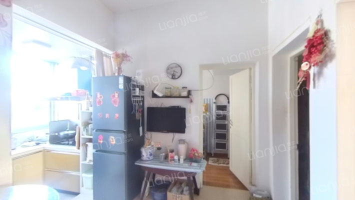 青年路275号二手房实景图