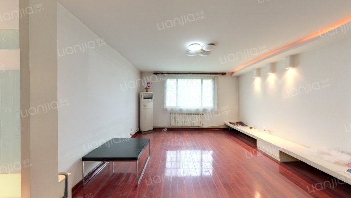 康平家园二手房实景图