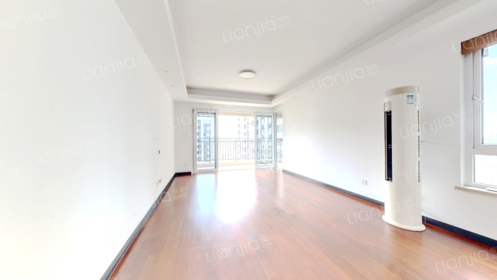 万科五龙山璞院二手房实景图