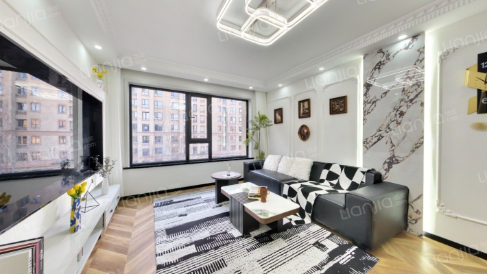 地恒托斯卡纳二期二手房实景图