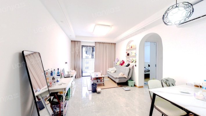 旭辉都会里二手房实景图