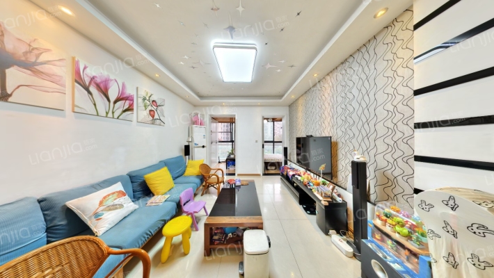 英伦金沙二手房实景图