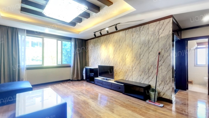 卫星路二手房实景图