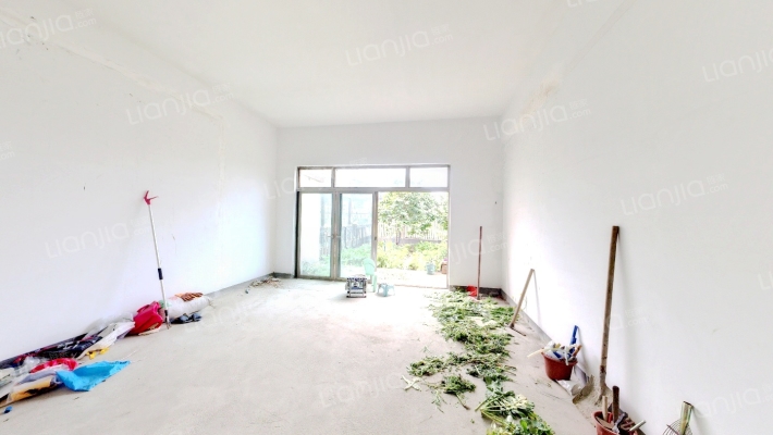 上城湾畔C区别墅二手房实景图