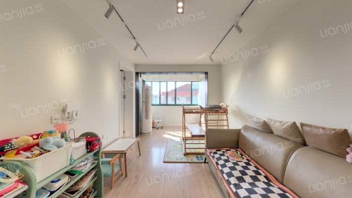 虹梅南苑二手房实景图