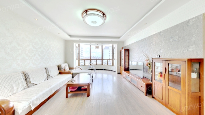 宝宇凯旋城一期二手房实景图