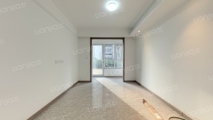 远洋春风与山水二手房实景图