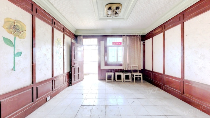 江苏开通建设工程有限公司宿舍区二手房实景图