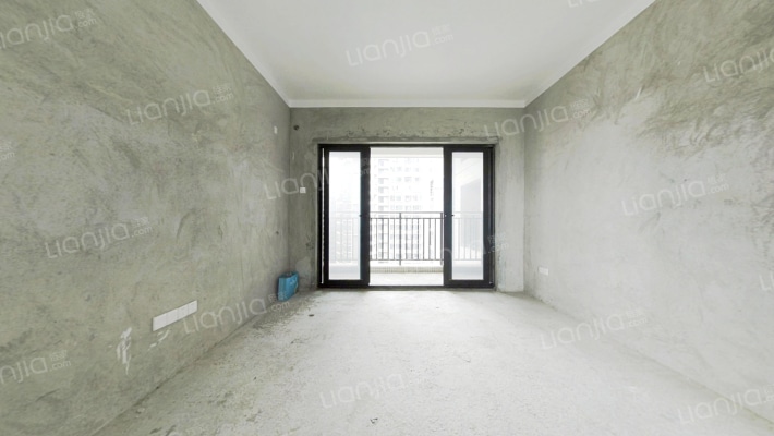 世荣碧水岸二手房实景图