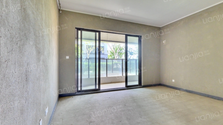 昆明融创文旅城瀚海花园北区二手房实景图