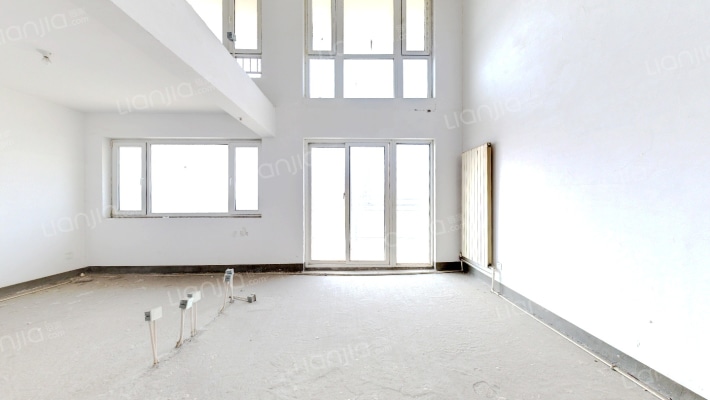 香逸中央二手房实景图