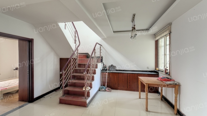 天宝新苑二手房实景图