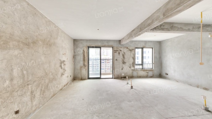 恒宇华林里二手房实景图