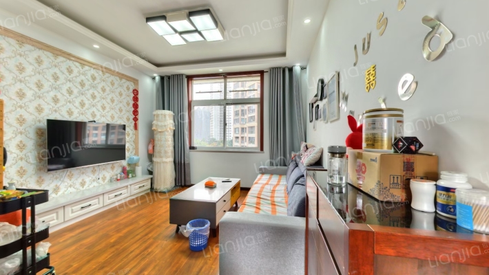 武重经济实用小区二手房实景图