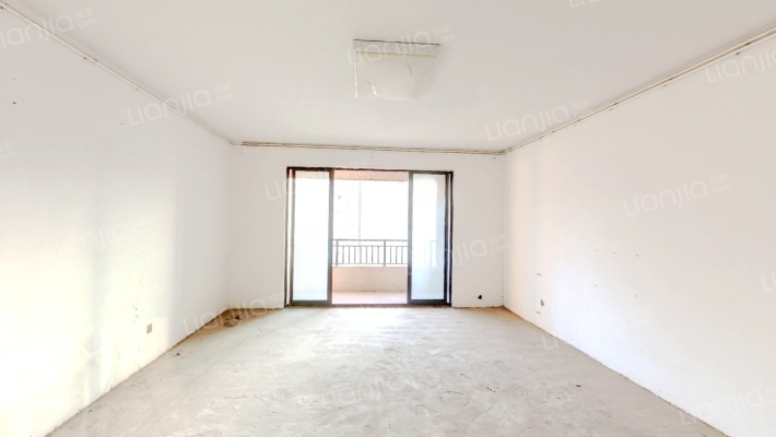 绿地悦城B区二手房实景图
